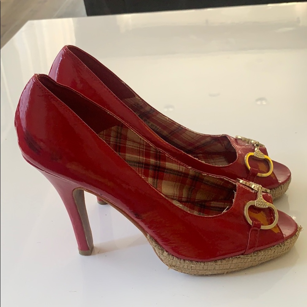 Shoes - Picture 2 of 4